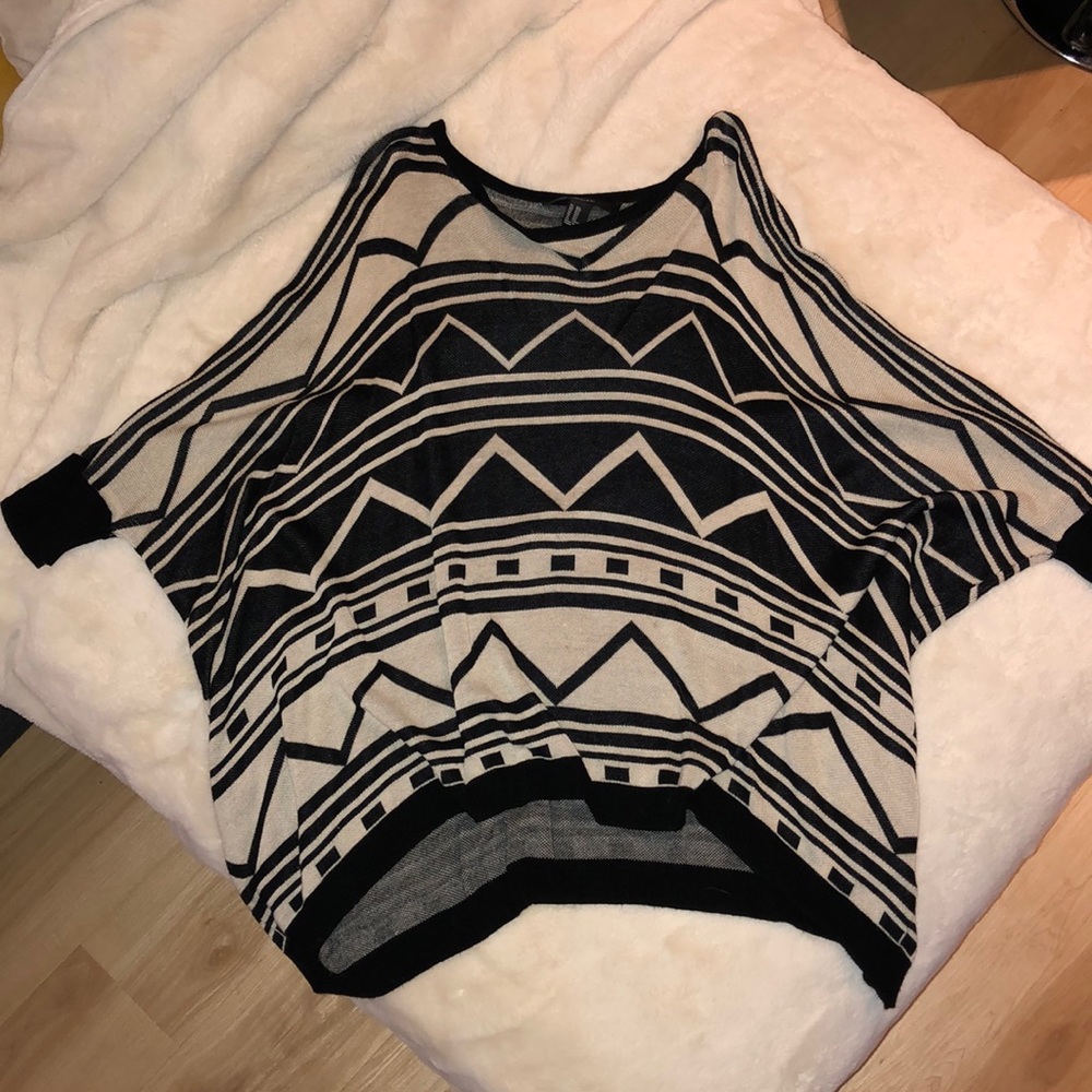 Poncho sweater